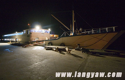 MV Catalyn D docked and ready to sail for Coron