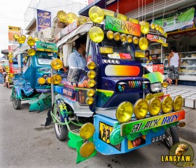 Tricycles decorated with nonfunctional lights