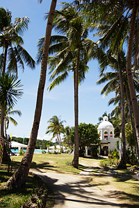 Sol Marina's beach side path that leads to Punta Bunga Beach