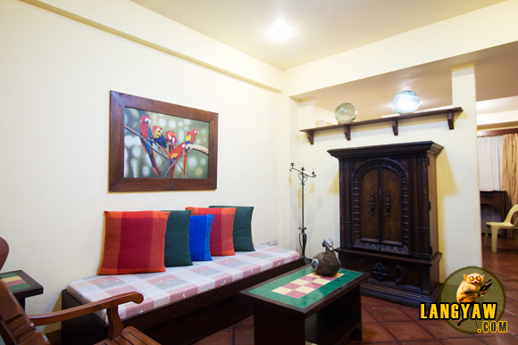 where to stay in laoag city