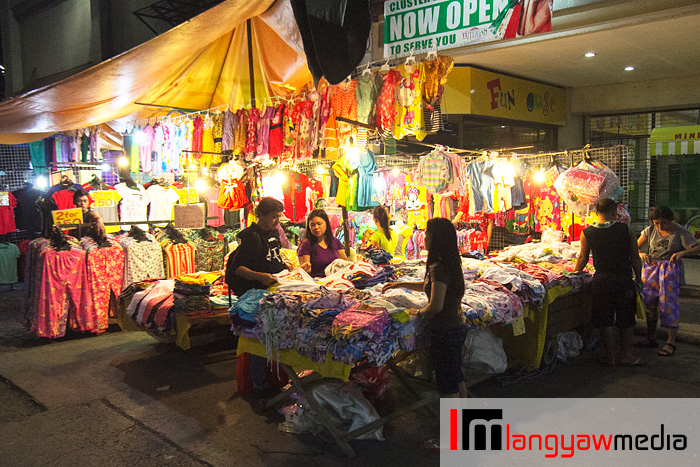 One of many clothes shop around the Tutuban Mall