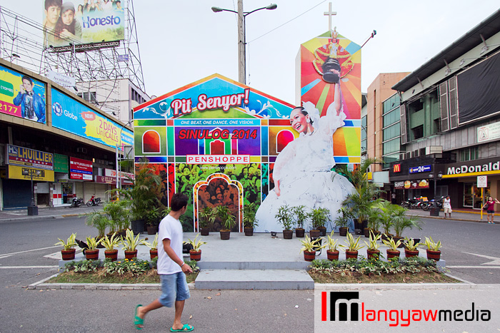 The Penshoppe Sinulog installation is usually the most anticipated in the city. This time, it's plain as before