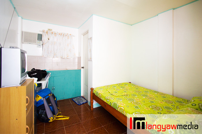 A single room at only P1000, high season