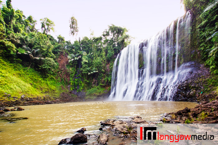 Beautiful Sta. Cruz Falls in Brgy. Sta. Cruz, Kapatagan, Lanao del Norte