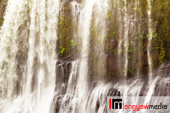 The cascading waters up close