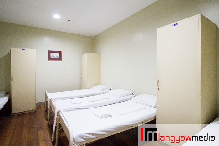 Airconditioned room for three, common toilet and bath