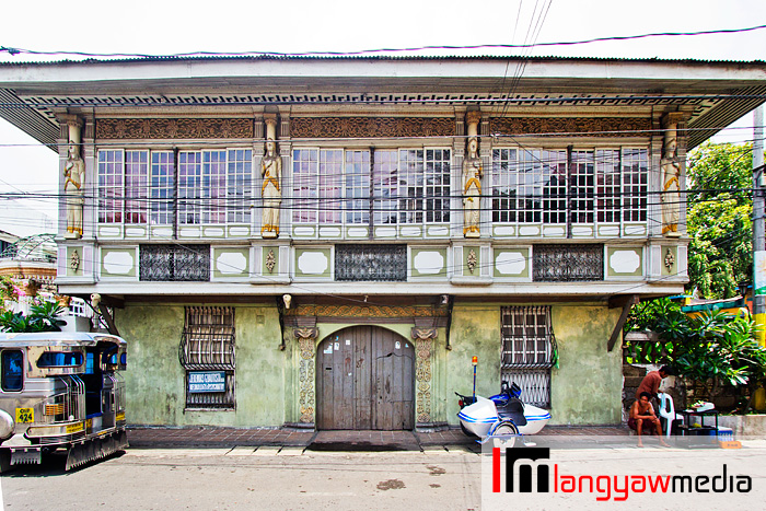 Malolos City in Bulacan is not only historic but it has lots of interesting ancestral houses and old churches