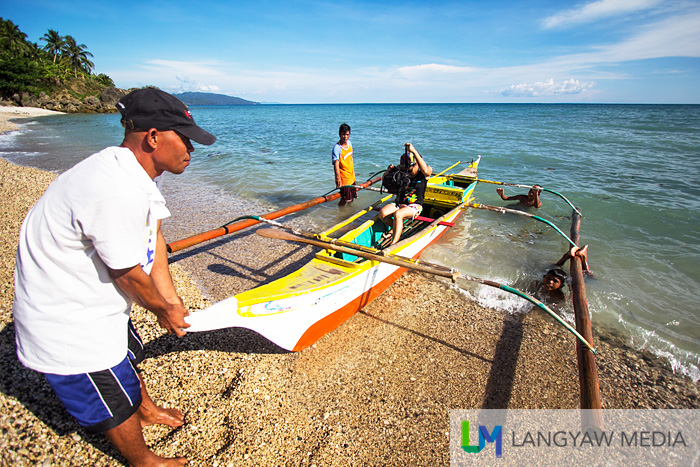 Hop and go boating around Bagolatao