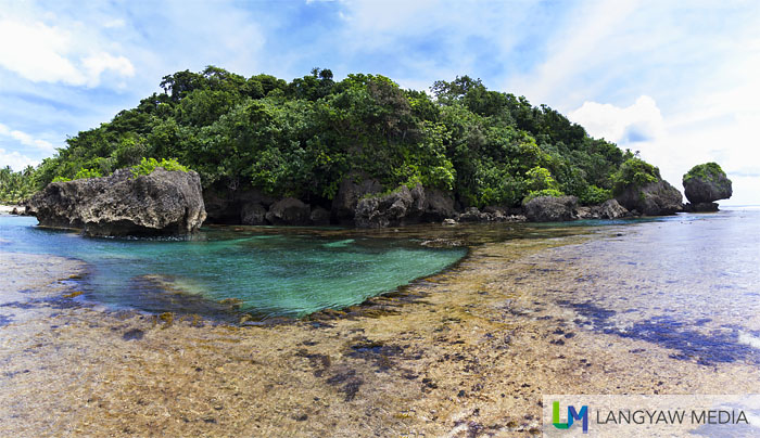 Magpupungko Rock and Tidal pools in Pilar, Siargao