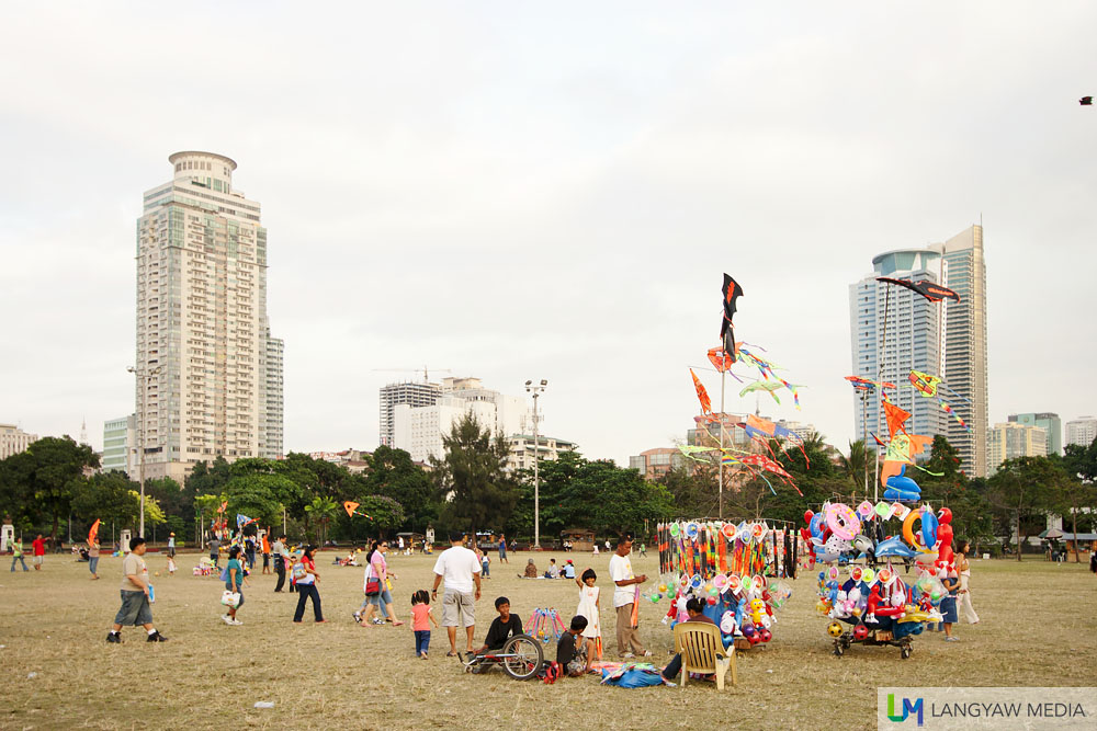 Weekend afternoons at the wide green patch fronting Quirino Grandstand is a great place for visitors to fly a kite or just relax