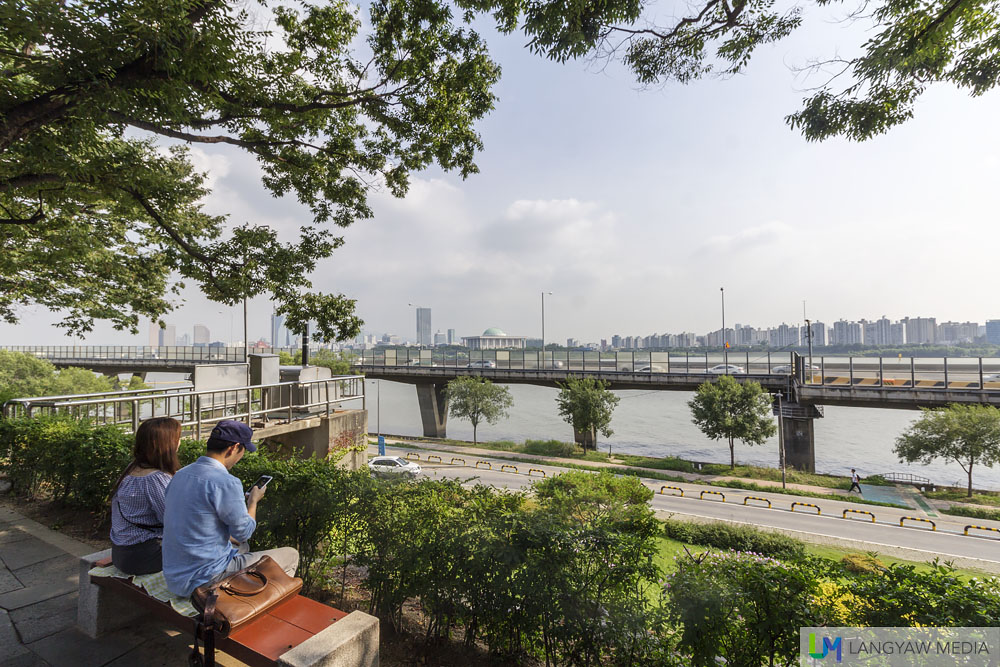 At the garden overlooking the Han River