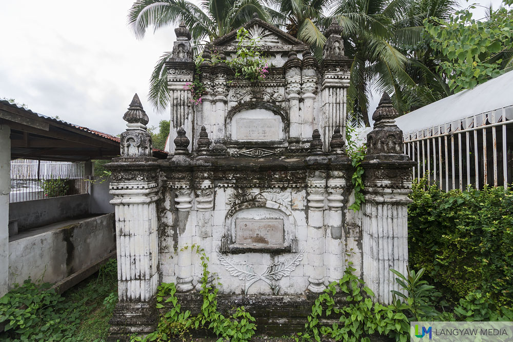 Perhaps, the only one of its kind in the Philippines, an ornate sepulcher.